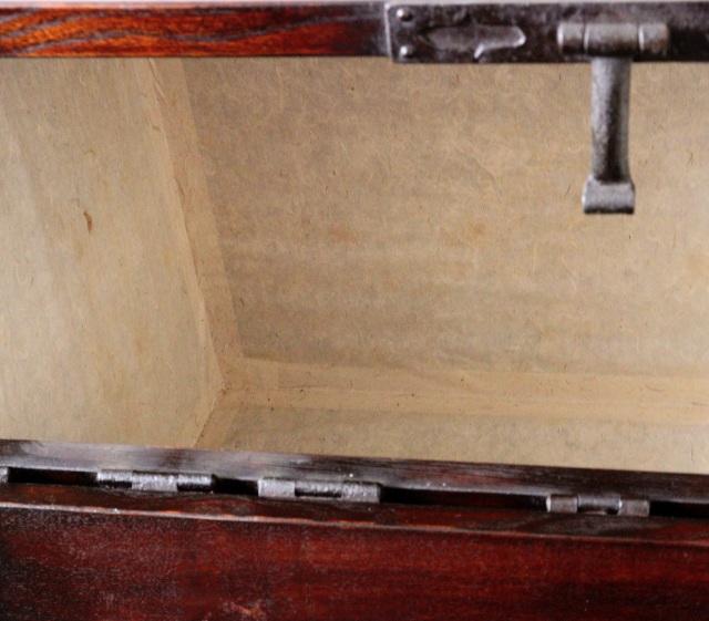 李朝箪笥　李朝バンダジ　パンダジ韓国アンティーク家具　　中サイズ　幅850  高さ610mm