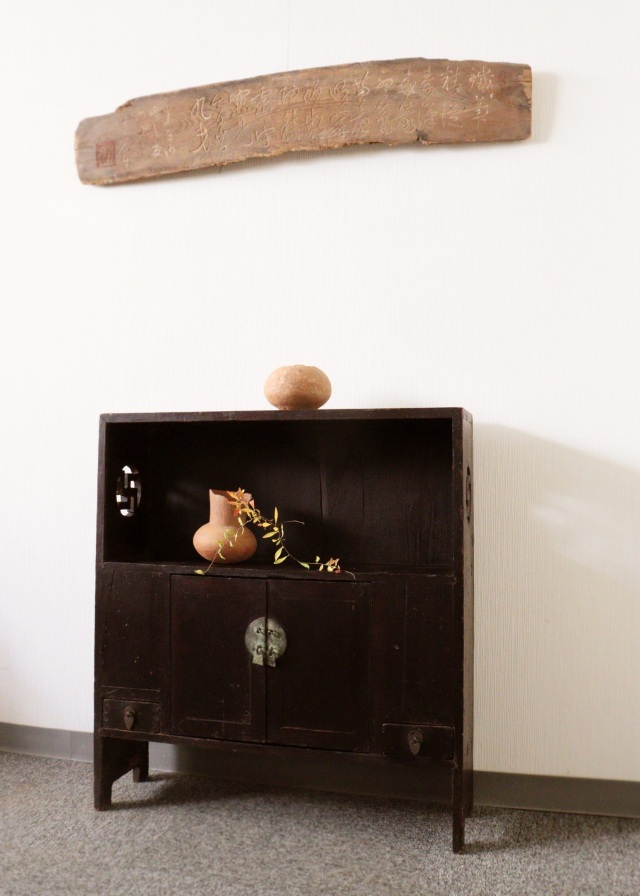 李朝家具　李朝箪笥　からくり箪笥 時代箪笥/からくり箪笥 送料無料 魚鍵付き バタフライキャビネット 李