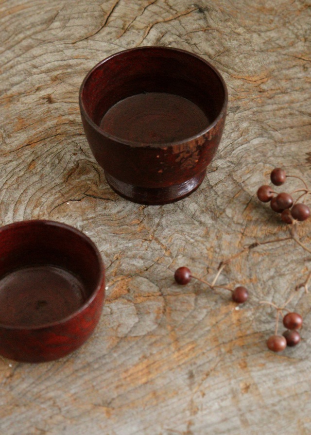 李朝　木台　祭器　高坏　菓子皿  木台　急須台　茶碗　茶器　木椀　木盃