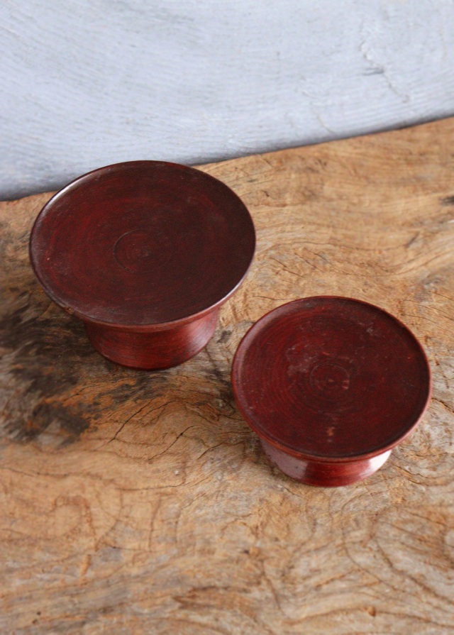 李朝　木台　祭器　高坏　菓子皿  木台 大小セット　直径130ｍｍと110ｍｍ