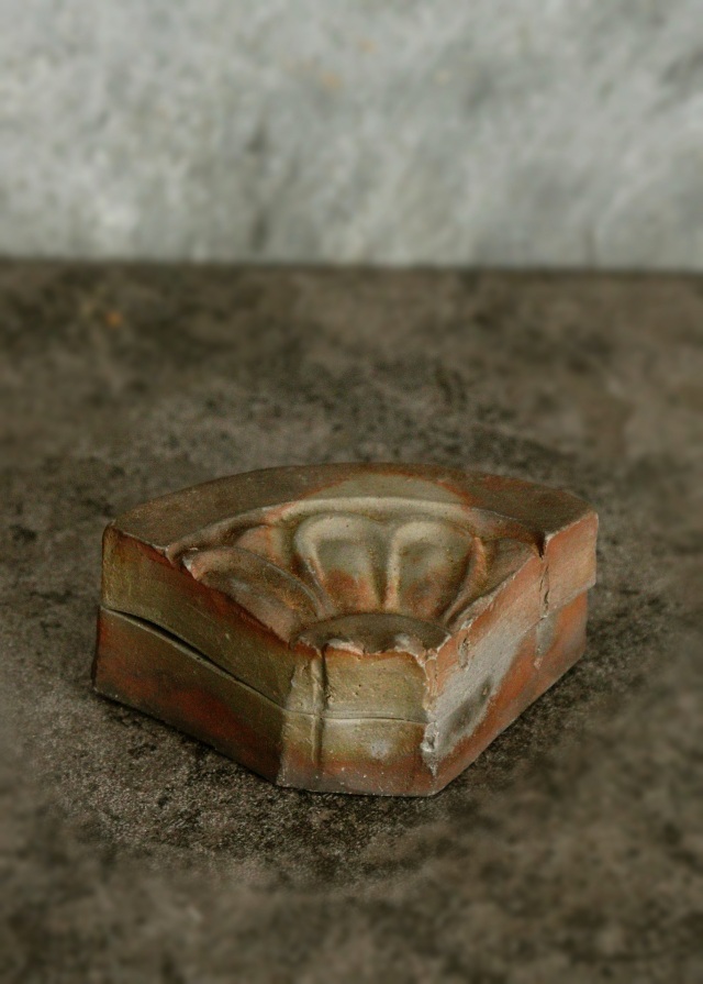 古瓦香合　備前大饗仁堂作　茶道具　香合　