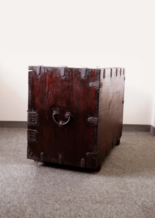 李朝箪笥　李朝バンダジ　パンダジ韓国アンティーク家具　　幅855  高さ610mm