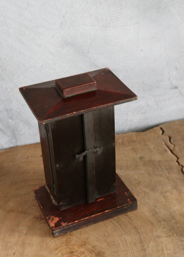 山出釈迦　厨子　小仏 仏像  時代仏 　骨董　仏教美術　古仏　木彫仏　