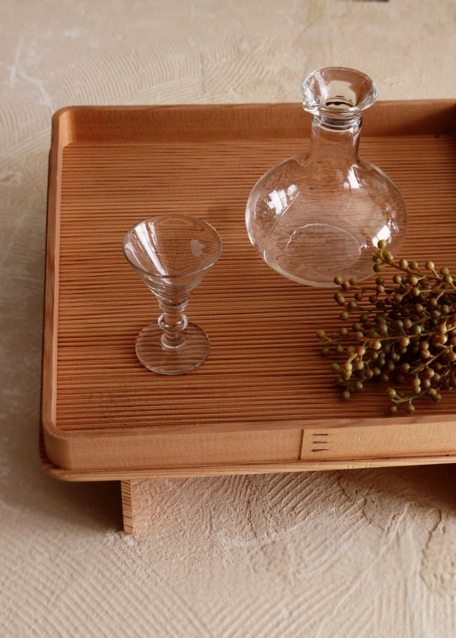 ゆらゆらガラスの徳利　酒器　ガラス器　デキャンタ　一輪挿し