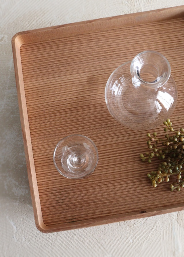 ゆらゆらガラスの徳利　酒器　ガラス器　デキャンタ　一輪挿し