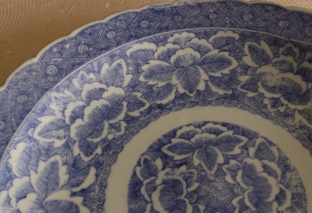 印判染付大皿　　A41ｃｍ　B40ｃｍ　　大皿　オードブル皿　飾り皿　特大