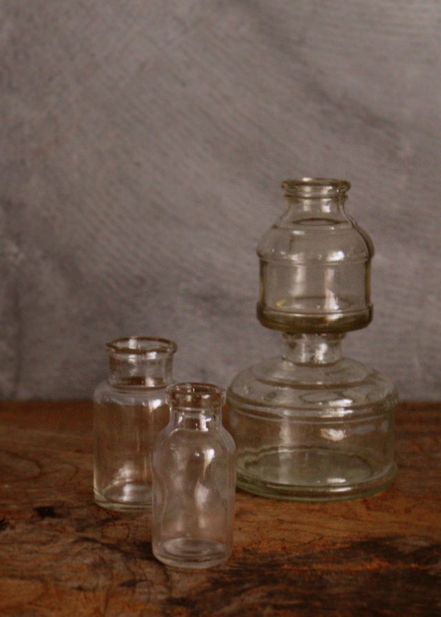 古いガラス瓶　　古道具