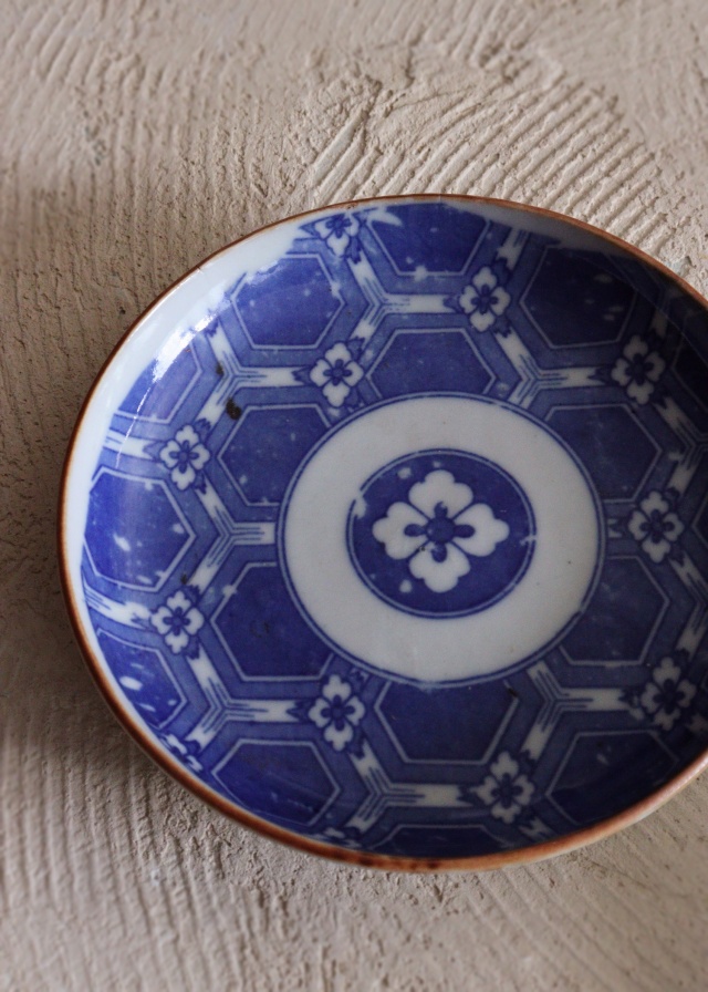 染付印判亀甲・丸に花菱紋様16cm皿 5枚組 取り皿 盛皿 中皿 プレート