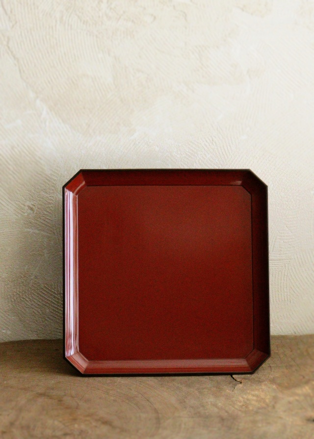 朱と黒二色の脚付き膳　漆膳　お膳　お月見　隅切り角膳　1膳