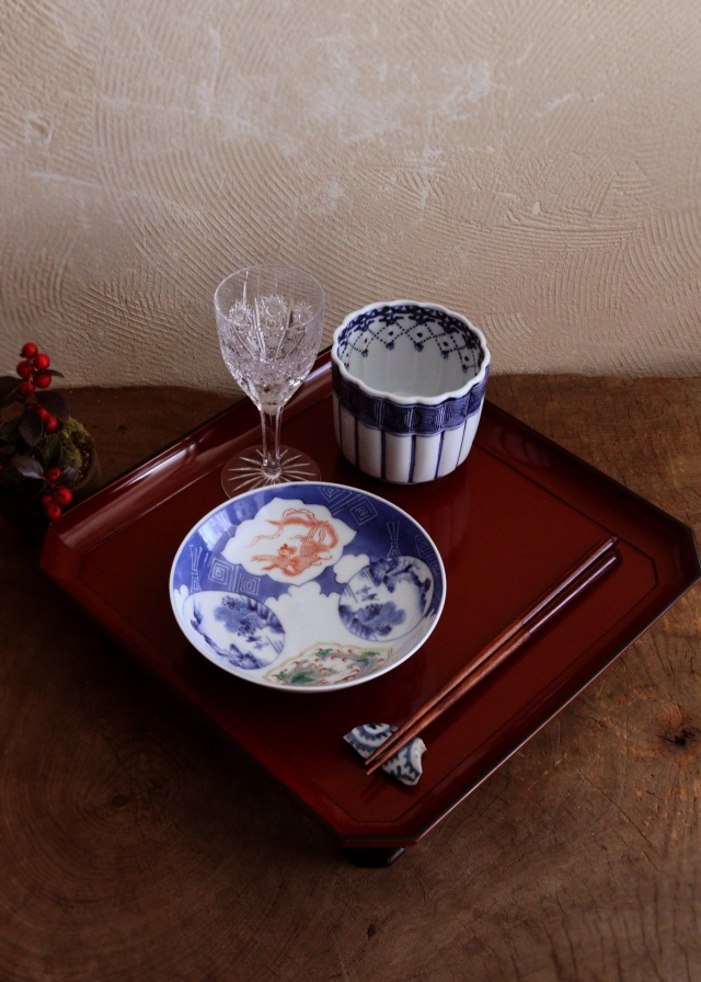 朱と黒二色の脚付き膳　漆膳　お膳　お月見　隅切り角膳　1膳