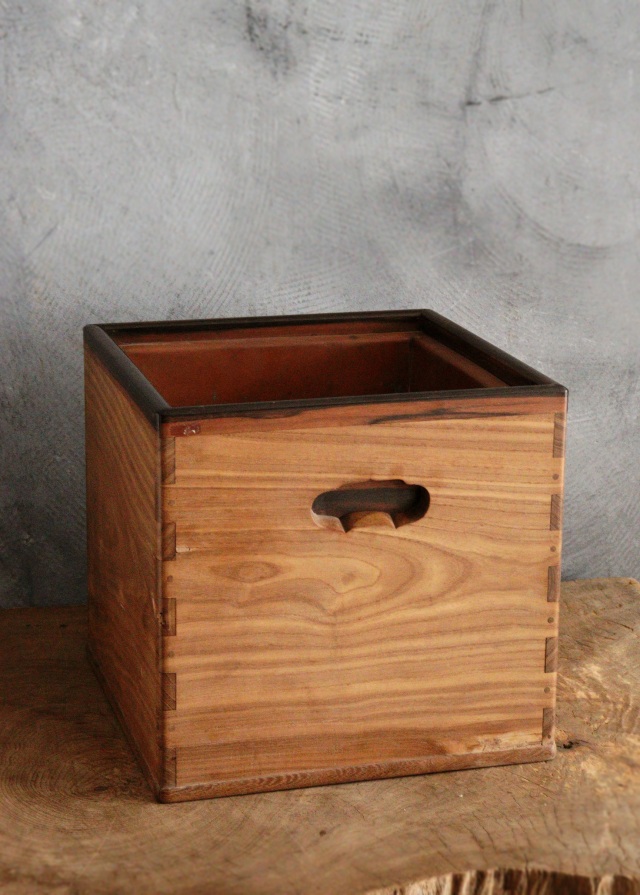 箱火鉢 285mm角 手あぶり 民具 木製火鉢 卓上火鉢 古家具 風炉 民藝 角