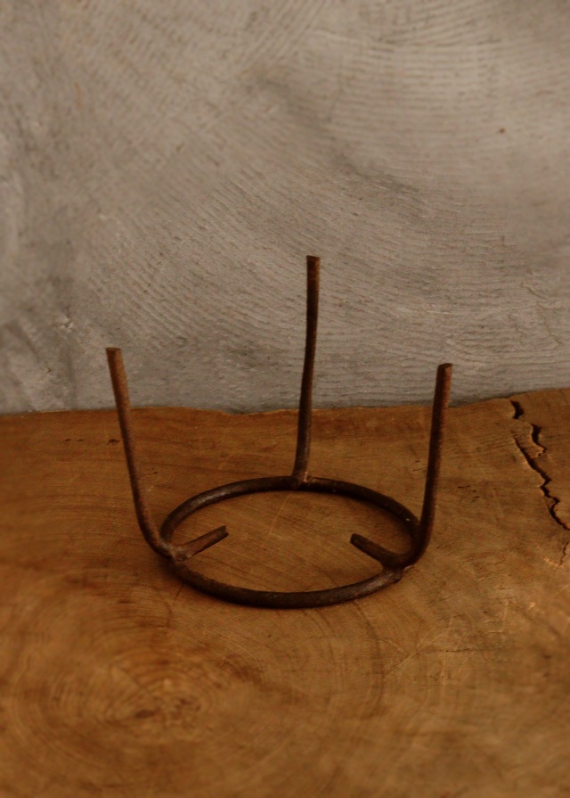 古い五徳 鉄製五徳 火鉢周りのお道具 卓上火鉢 古道具 民藝 茶会