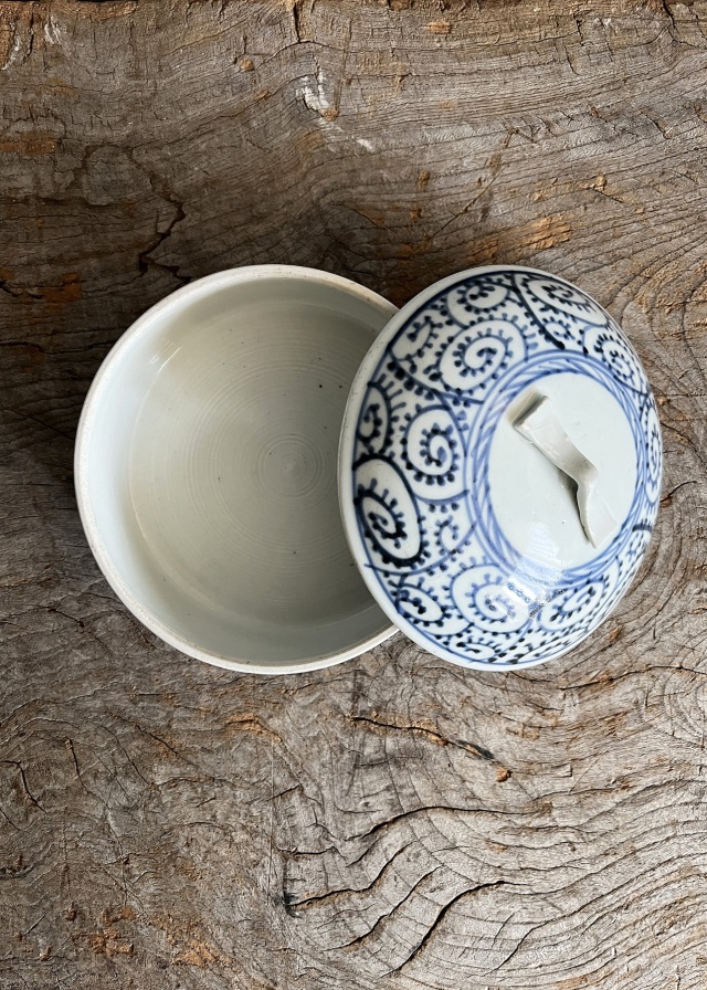 小壺 染付 蓋付き 小物入れ 中国雑貨 壺 インテリア 陶器 骨董品