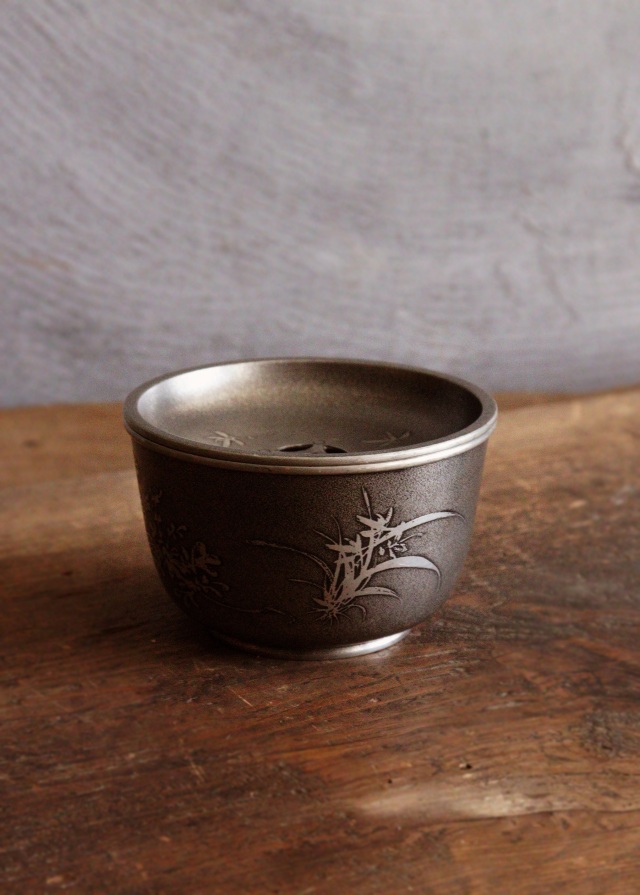 錫製　間村自造　四君子文　茶壷　茶こぼし　合計約985g　3点　D　R6368 錫製茶器セット 菓子器 茶こぼし 茶則 間村自造 四君子 茶盤