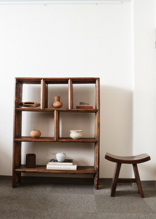 李朝家具　飾り棚　　韓国アンティーク家具　李朝箪笥　棚
