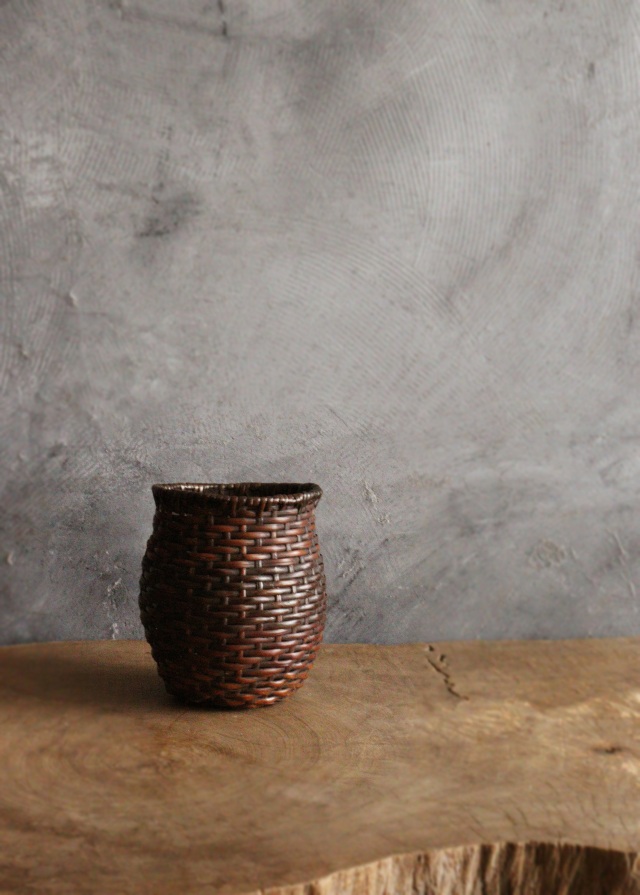 掛け花籠 古籠 魚籠 竹籠 うずくまる籠 岩尾豊南作 Antique