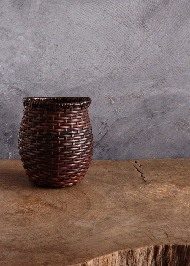 岩尾豊南作 角掛篭 竹編細工花入 竹籠 共箱/共布 C109