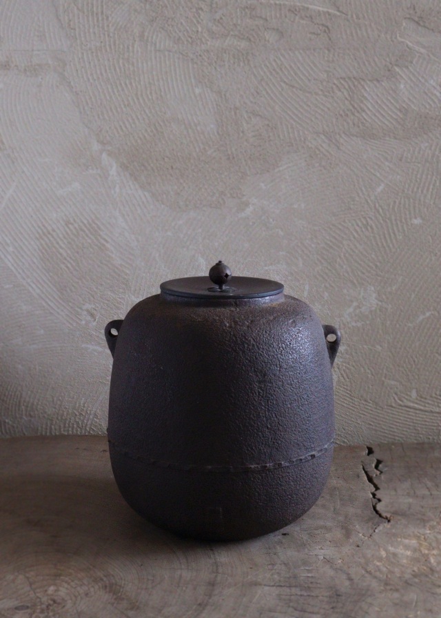 風炉　釜　南部鉄　薫山作　五徳付き　茶道具　風炉釜　風炉　