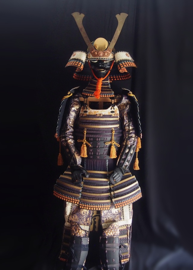 兜一式 等身大甲冑 色々威 大鎧 面頬 前立て 鎧兜 甲冑 時代兜 将軍  侘寂　samurai