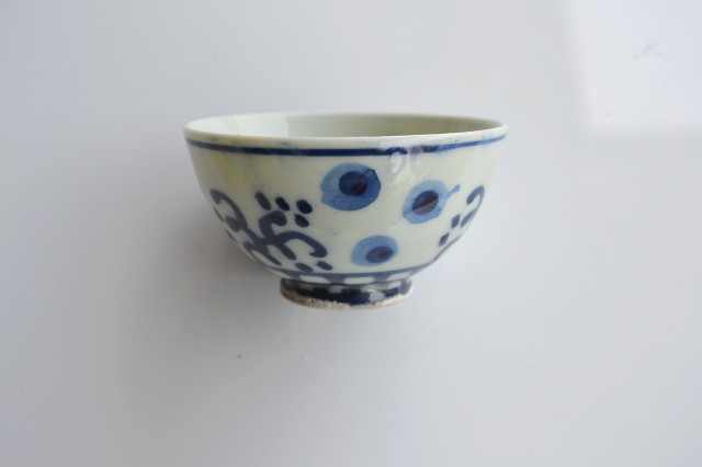 染付手描き露芝蛍煎茶茶碗