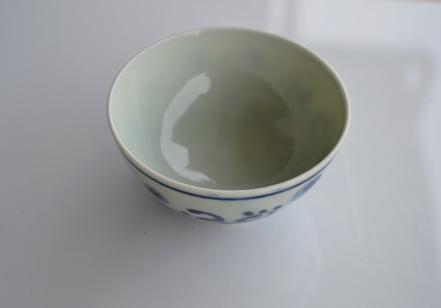 染付手描き露芝蛍煎茶茶碗