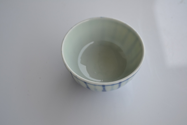 染付手描き麦わら手煎茶碗